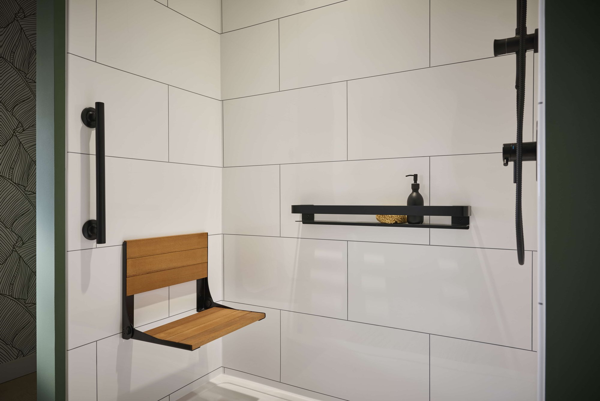 Jacuzzi - Foldable Seat