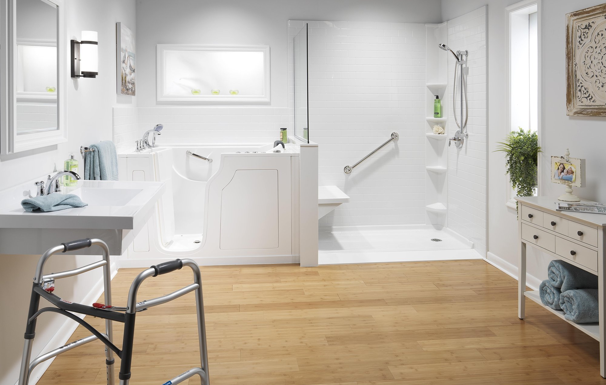 White Subway Sim Tile, White WIT and Low Bar Shower Base White Bench Seat Tower CH 0487 Walker-min